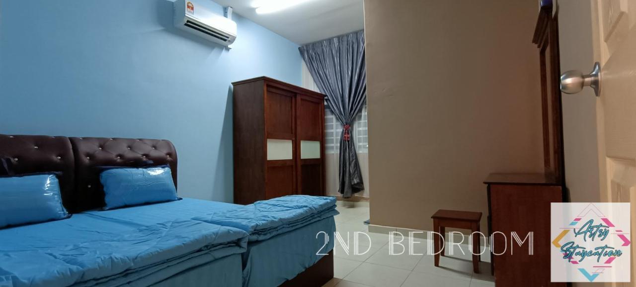 Artsy Staycation Malacca Esterno foto